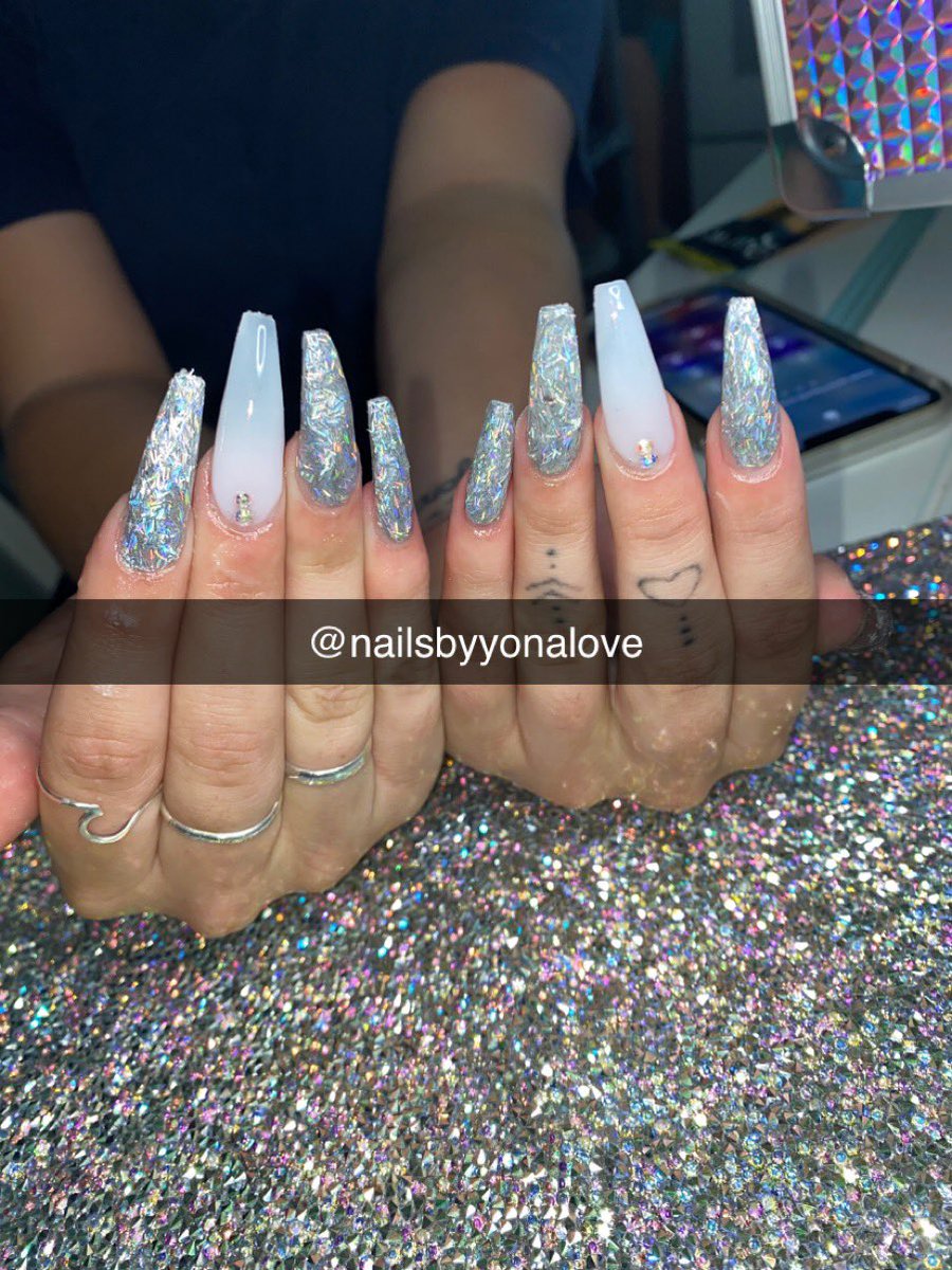 Nails by Me 💅🏾With Acrylic colors I made myself called Neon bby 💚an Holographic Nights 💿 #nails #acrylic #selftaughtnailtech #florida #nailsbyme #greennails #claws #longnails #nails #Rhinestone #nutwhite