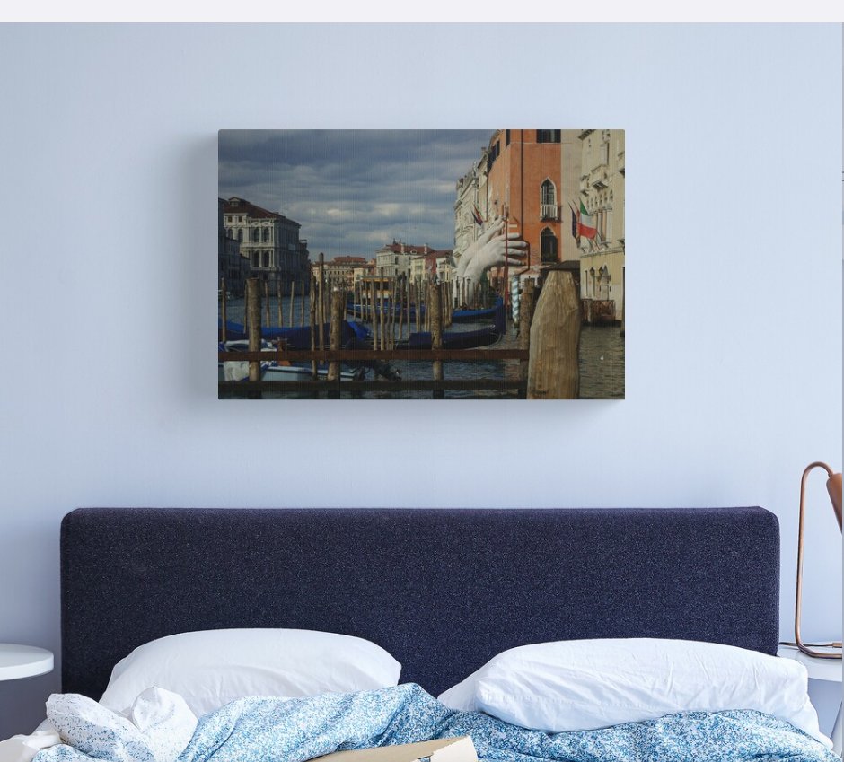roxasfall's tweet image. 'Venice Hands On' #photography is here:
redbubble.com/shop/ap/498208…
#homedecor #interiordesign #interiordecor #home #Venice #Italy #photographylovers #lagoon #gondoleer #gondola #boats #sticker #posterdesign #MondayMotivaton #mondaythoughts #MondayVibes #redbubble #print #canvas