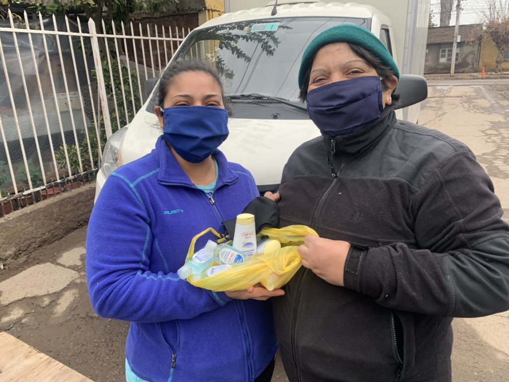 Comchi13's tweet photo. Agradecemos la donación de #laboratorioduradin #simonds por su donación para los voluntarios en ollas comunes, muchas gracias https://t.co/DwUig4NgkB