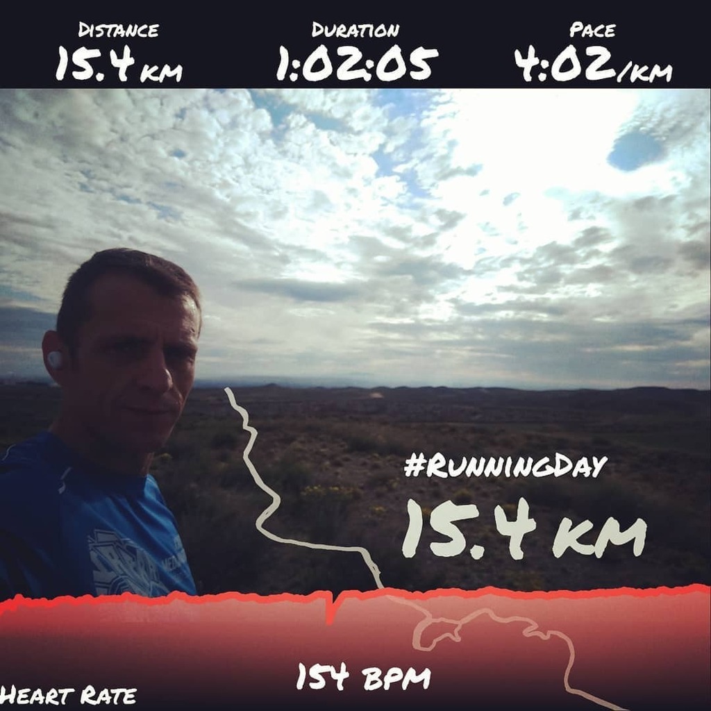 Runzalico's tweet photo. A veces no resulta fácil encontrar el camino ....... Pero siempre puedes abrir nuevos donde antes no existían ....💪💪 #running #instarunners #instarunning #Trailrunning #runnea #runforlife #runnersofinstagram #runningtime https://t.co/8NNiX0gvc2 https://t.co/2ixRzR1XYV