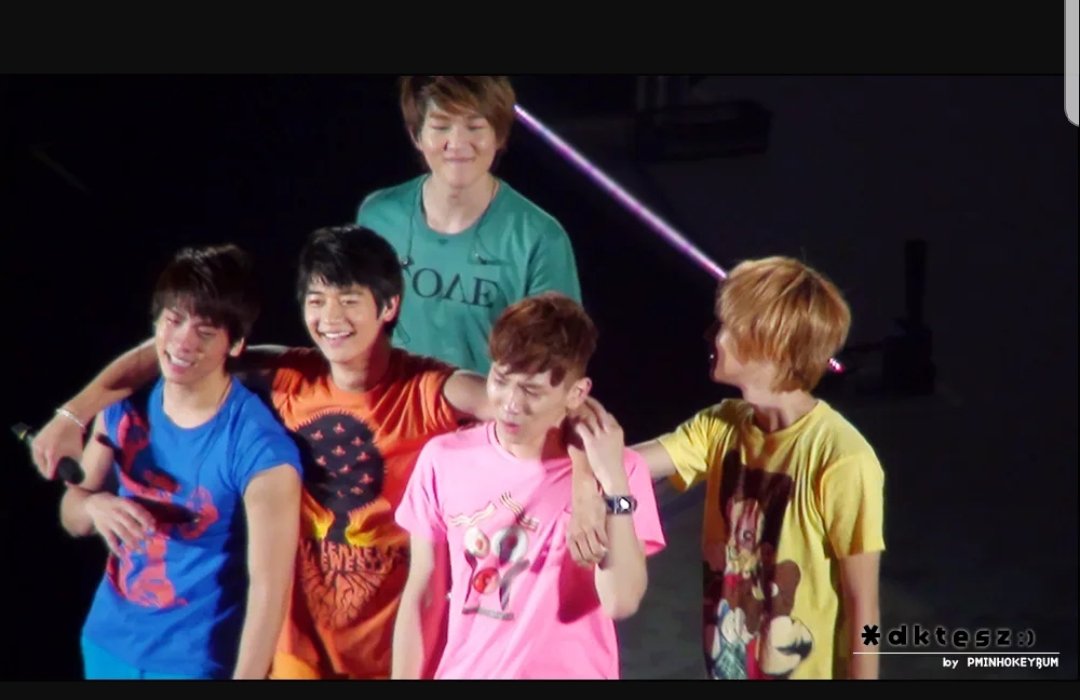 yuyeonew's tweet photo. 日本デビュー9周年おめで��う🎉💝
当たり前のように日々の癒しの存在
私にとってありがたい存在
いつも ありがとうね😘

#SHINee日本デビュー9周年おめでとうSHINee_JapanDebut_9th_Anniversary
#SHINee9thAnniversary
#SHINee_JapanDebut9years
#샤이니일본데뷔9주년 https://t.co/yyeS5gQ7hi