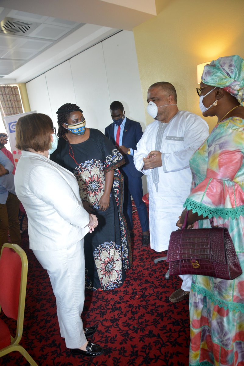 PlanCameroon's tweet photo. Plan International Camerron engagée dans l'élaboration d'un code de protection de l'enfant au Cameroun

Du 17 au 19 Juin 2020, se sont tenus à Yaoundé les travaux d'élaboration et d'harmonisation du code de protection de l'enfant au Cameroun.

#childprotection2020
#GirlsGetEqual https://t.co/OuiRiNTvox