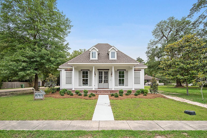 ronleehomes's tweet photo. This Review About the #NewHome Built in Covington Begins With "The Dream..."  That's What We Do - Build Our Clients' Dream Homes! Get in Touch With Us to Begin the Design / Build Process of Your #NewCustomHome Today!  https://t.co/xDFmGCSG3s https://t.co/Uiw135e5TA