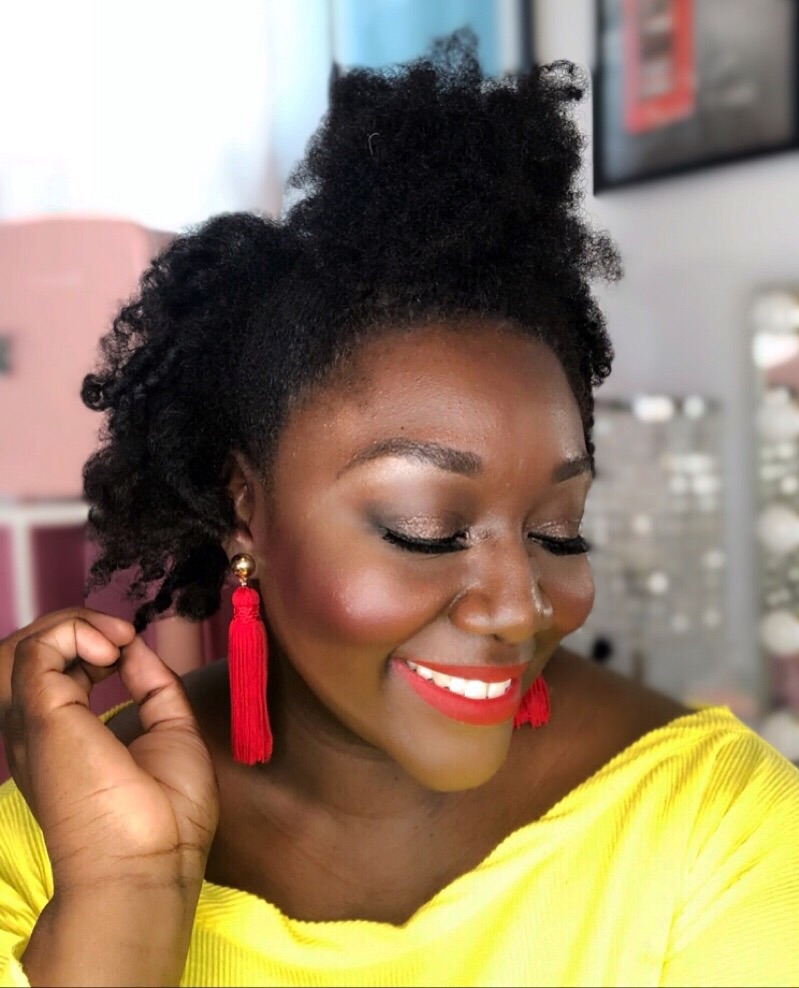 TracypMakeup's tweet photo. Tmrw at 10am on @Cityline Iβll be discussing whether itβs makeup or fashion, everywhere thereβs beauty presented, someone who looks like me isnβt present! I delve into feeling omitted from the Beauty industry. #EffYourBeautyStandards #PlusSizeBeauty #DarkSkinBeauty #LoveThyFro https://t.co/qbr2102XqY