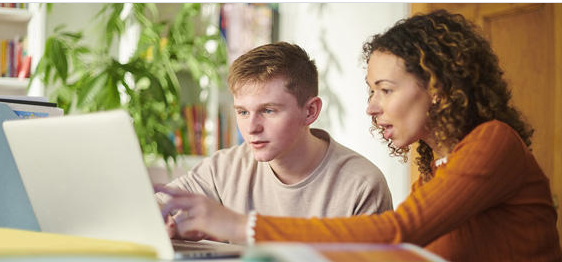 Pour aider à la lutte contre le décrochage scolaire, l'Onisep a mobilisé des professionnels (référents MLDS, DCIO, enseignants) pour construire et mettre à disposition 5 documents pour les EPLE.
bit.ly/2YVeMg8 <a href="/___FAB_/">Frédérique Alexandre-Bailly</a>