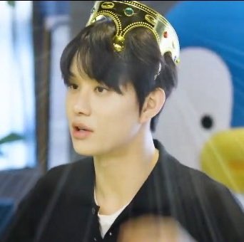 jungwoopups's tweet photo. 🐶👑

#이거김정우 #정우 #JUNGWOO #NCT https://t.co/sBkM3jws8B