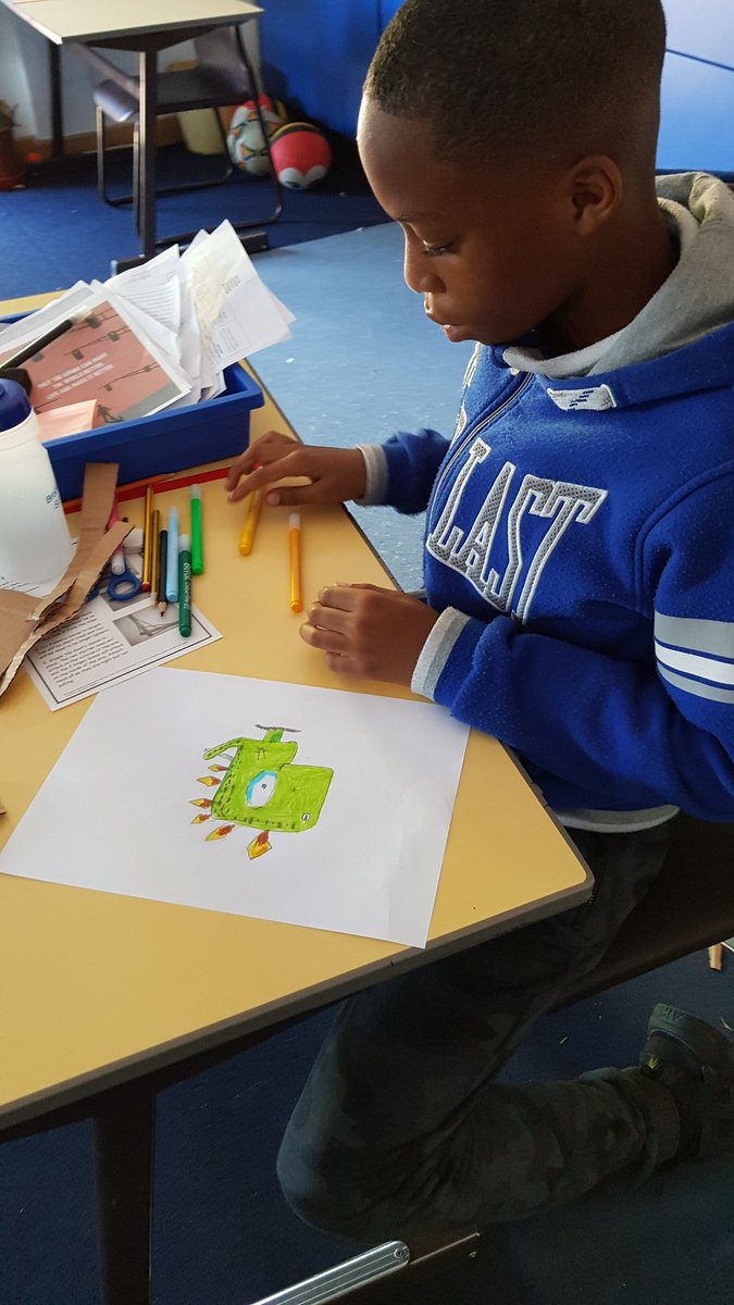 WilburyPrimary's tweet photo. A lovely end to the afternoon for 6S - a Rob Biddulph drawing session #drawwithrob #gregosaurus https://t.co/bfsRq0rYyA