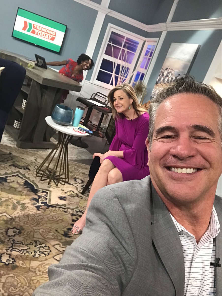 ⁦<a href="/SymoneDavisTV/">.</a>⁩ is back ⁦<a href="/hrsWAVY/">HRS - The Hampton Roads Show</a>⁩ with ⁦<a href="/KerriFurey/">kerri furey</a>⁩ and yours truly!