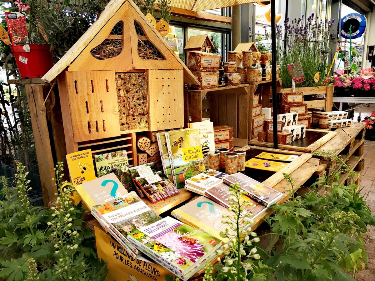 val_hor's tweet image. 🐝Semaine des #Fleurs pour les #Abeilles🐝

Pour cette 4ème édition vous avez été plus de 500 #professionnels à nos côtés afin de protéger la #biodiversité.

🙏Merci à tous pour votre implication, votre bienveillance et votre mobilisation.

@OFApidologie @fforbees