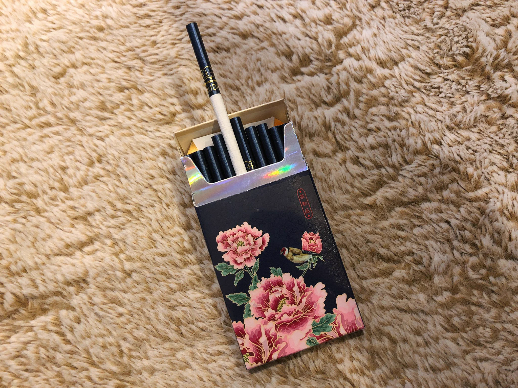 【紅茶の葉で作らたタバコ】素敵な雰囲気を醸し出している！