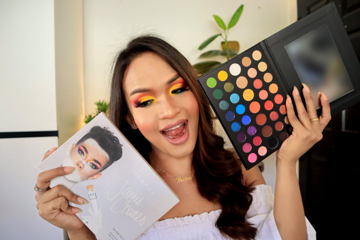 AxesiiS's tweet photo. 🌈ตอนเด็กดีใจได้สีไม้ใหม่ ตอนโตดีใจได้พาเลท #MorphexJamesCharles ดูรีวิวคนอื่นมาก็นาน เลยสั่งมาลอง คือ #ปังมากแม่ @jamescharles 
Full review >https://t.co/KxjbcDEeaa https://t.co/lU4VwZ2V2J