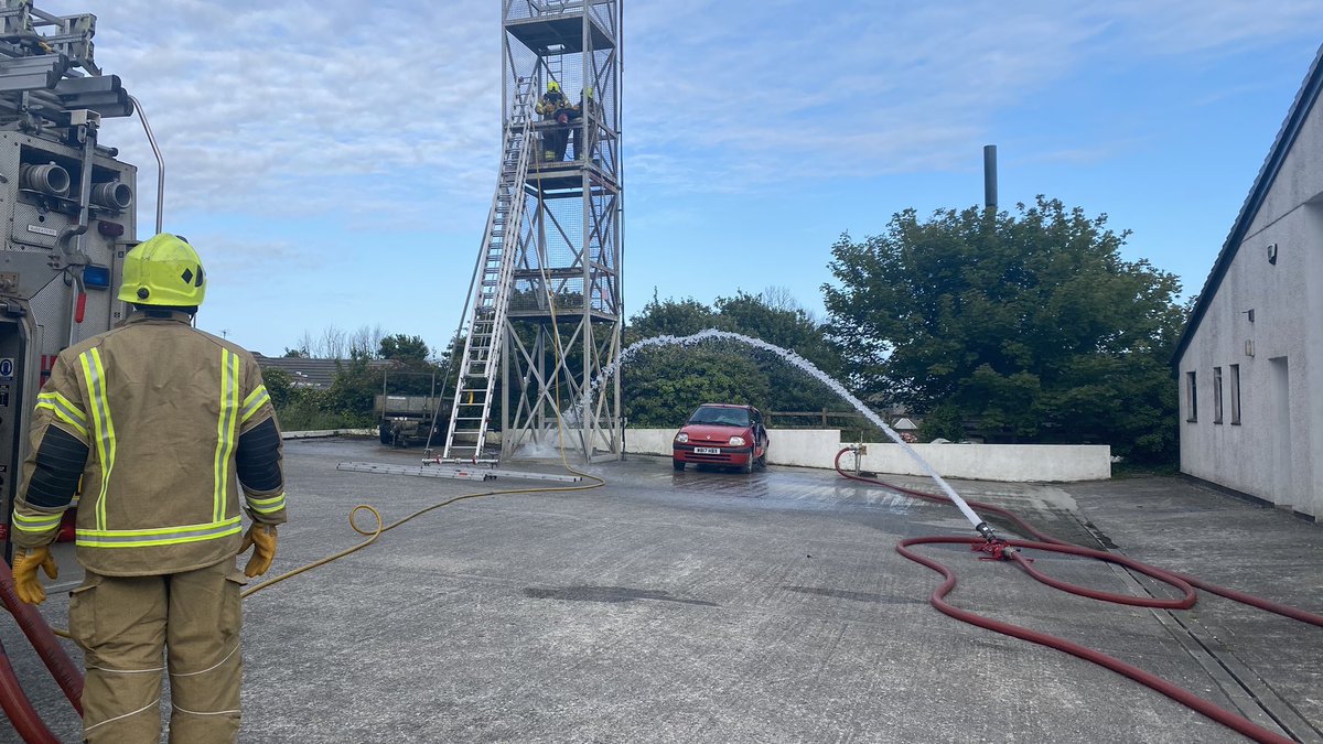 As part of our phased return to drill nights, Watch A simulated a persons reported house fire. 2 firefighters in breathing apparatus rescued a casualty from the second floor using our 13.5 ladder.