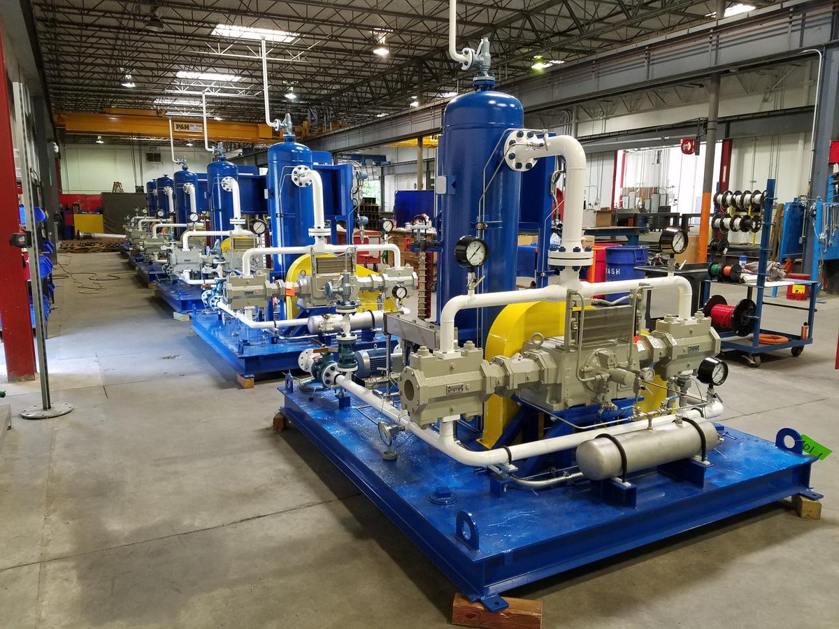 SSTechnical_inc's tweet photo. S&S Technical, Inc. is an industry leader in custom process gas compression packages. We have designed and manufactured custom compressor packages for vapor recovery, gas boosting, fuel gas, rail and truck unloading and CNG applications. #verssaload #blackmer #compressors #skids https://t.co/UZeP4Wnn46