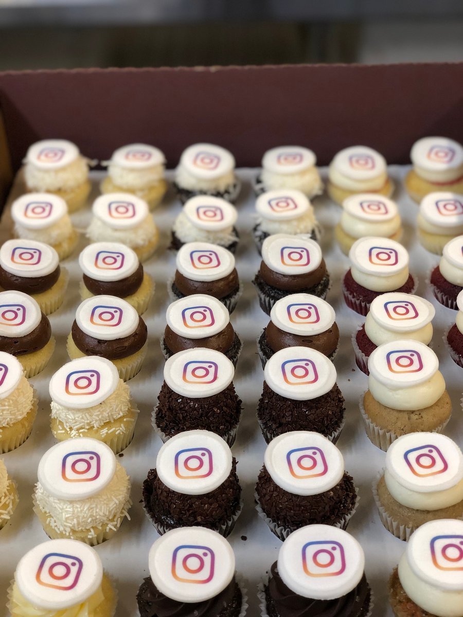 Fight Zoom fatigue and treat your team to some well-deserved cupcakes for the next meeting! 💻 Click to order today: karascupcakes.com/order or email us at hello@karascupcakes.com to place a corporate order. #KarasCupcakes #TheSanFranciscoSweet