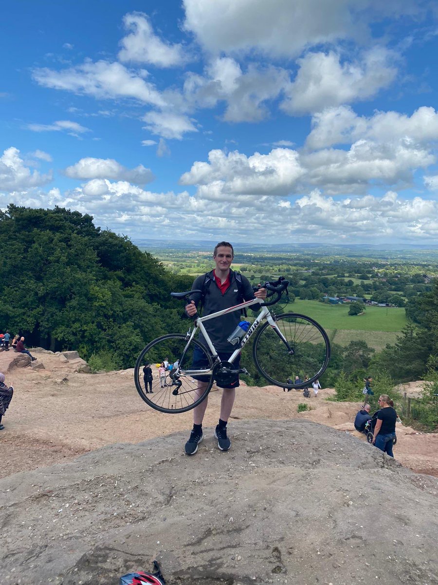 DannyGreg9's tweet image. Decent view after climbing all the hills- at The Edge, Alderley Edge🚲