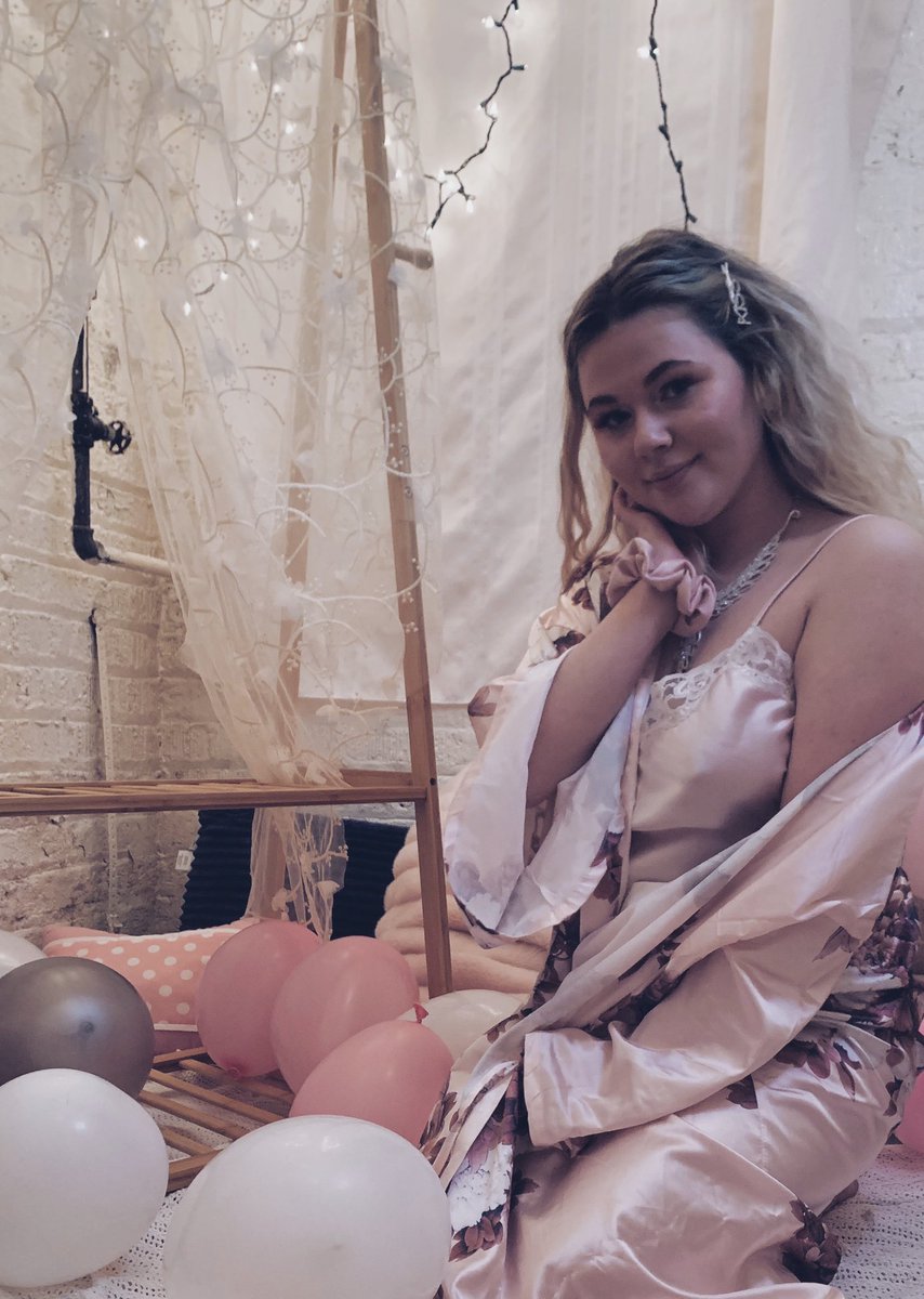 httptalia's tweet photo. i would like to hop on the fairy trend 🧚‍♂️💗 https://t.co/VjwzzUGasS