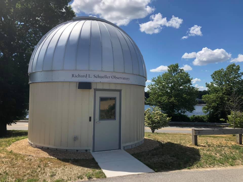 uml_observatory's tweet image. New signage has been added honoring Richard Schueller!