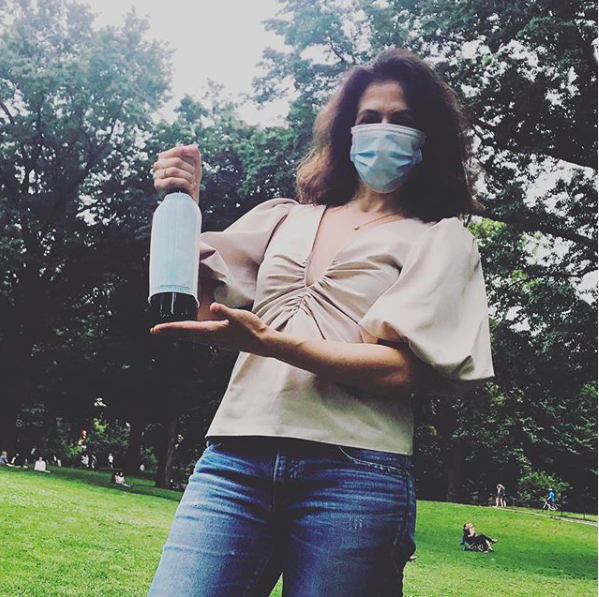 InbalSegevCello's tweet photo. (Blind) wine tasting while socially distancing. The mask comes in handy๐ท๐ผ. #dinnermates https://t.co/73OARSvsGg