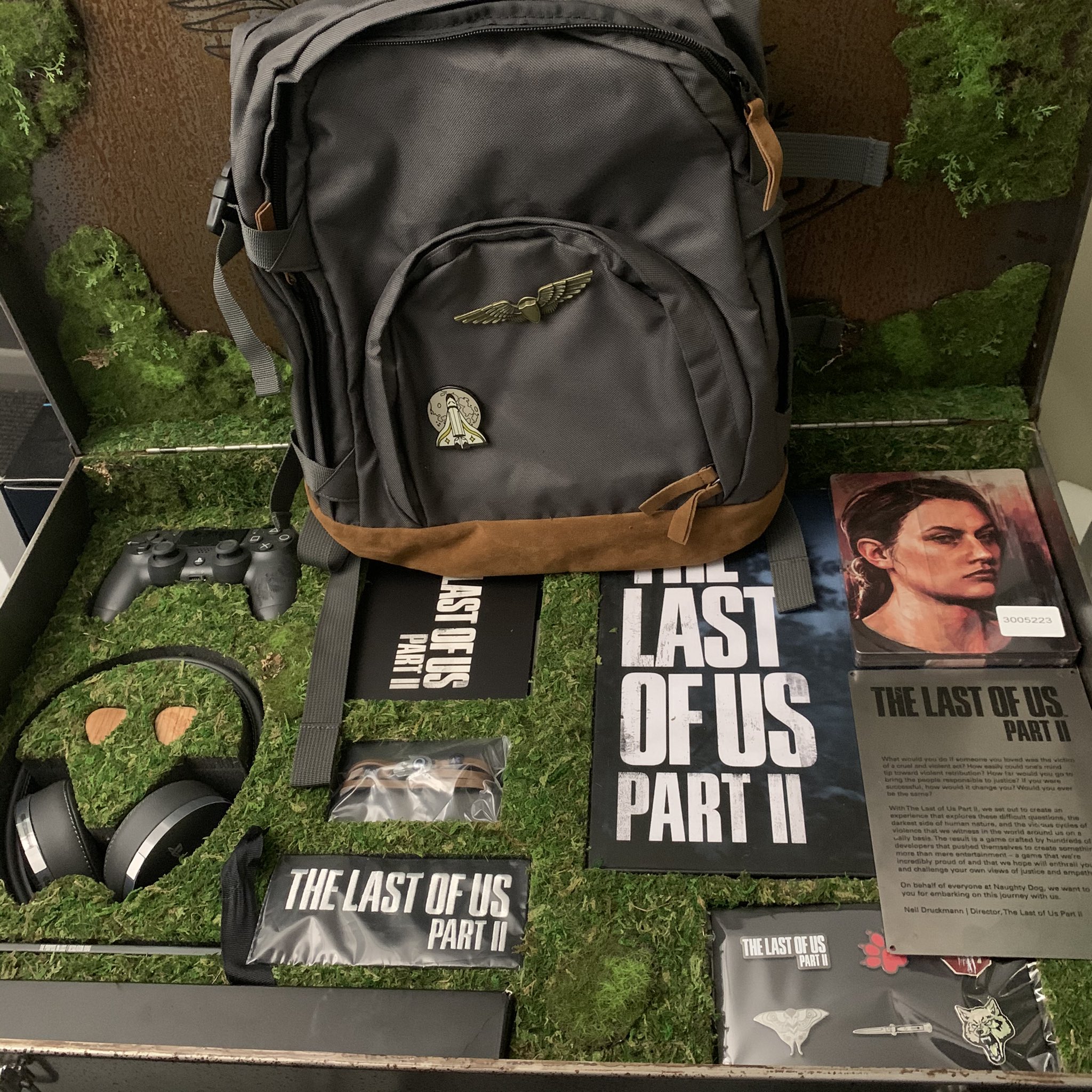 Unboxing The Last of Us Part 2 'Ellie Edition