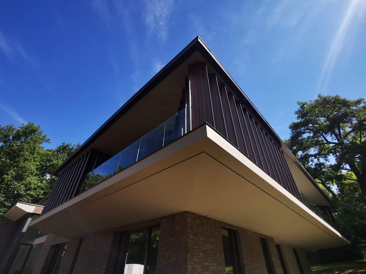 gruppobuilding's tweet photo. 🏗️👷‍♂️ Il tempo sembra risparmiarci e noi siamo pronti a concludere i lavori di ristrutturazione di questa bellissima villa alla Mandria 💪

#GruppoBuilding #Home https://t.co/BpCrXHWIHY