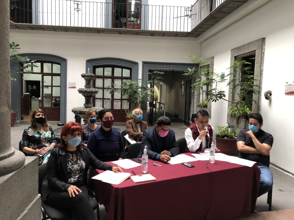 RegidoresPue's tweet photo. #Relevante | Iniciamos rueda de prensa, puedes seguirnos #EnVivo 🔴 aquí 👉🏼 https://t.co/eUn6tUOHsv https://t.co/nvjSvHqeTW