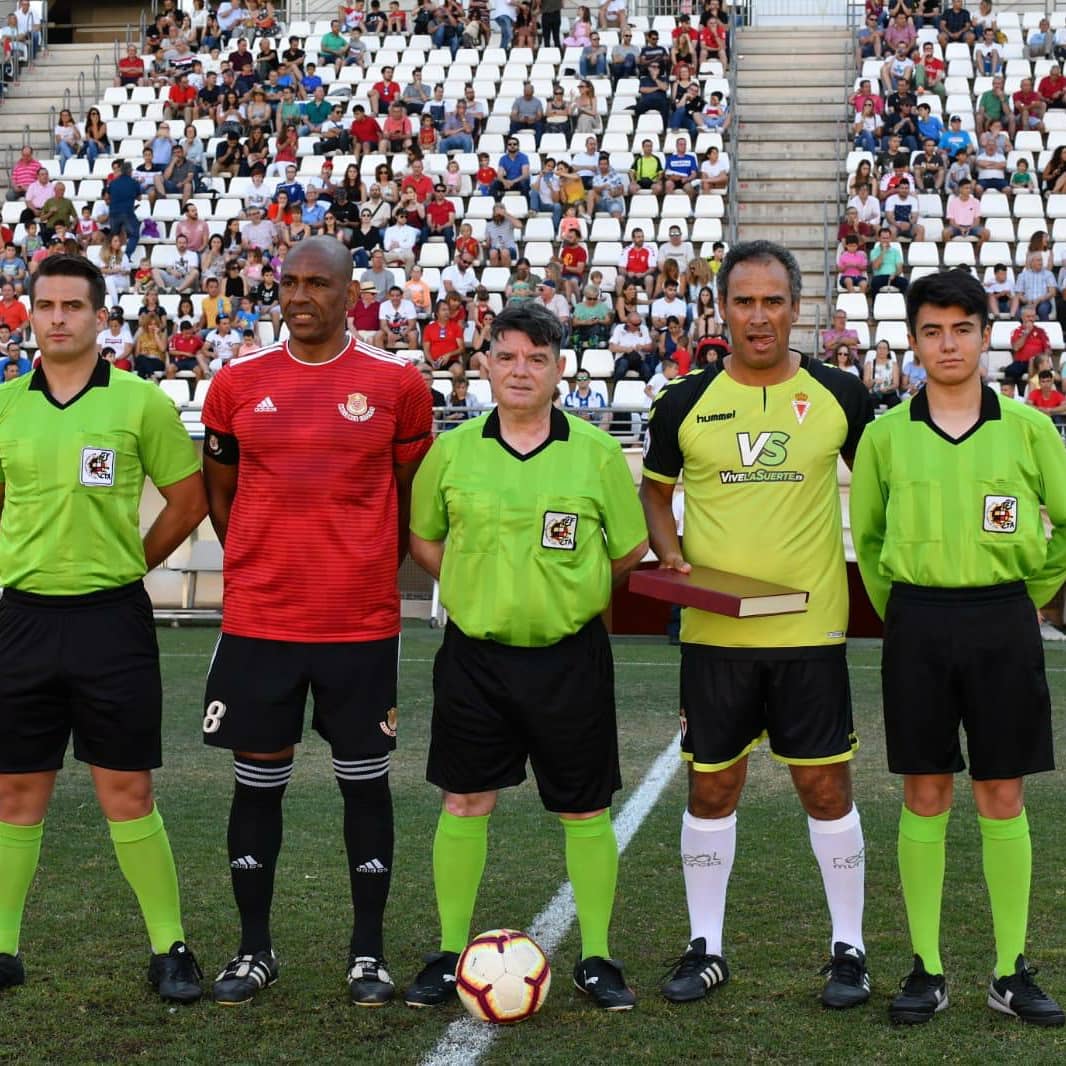 AscMurcia's tweet photo. Hoy hace justo un año, que hicimos una bonita accion  ayudadsndo a la Asc. Astrapace, con un equipo invitado de 10, Gracias al @mallorcalegends con su caballerosidad, Humilda y respeto, compañeros de lujo para este evento y Gracias a las mas de las 3.000 personas nos apoyaron. https://t.co/B7dO7EAhcc