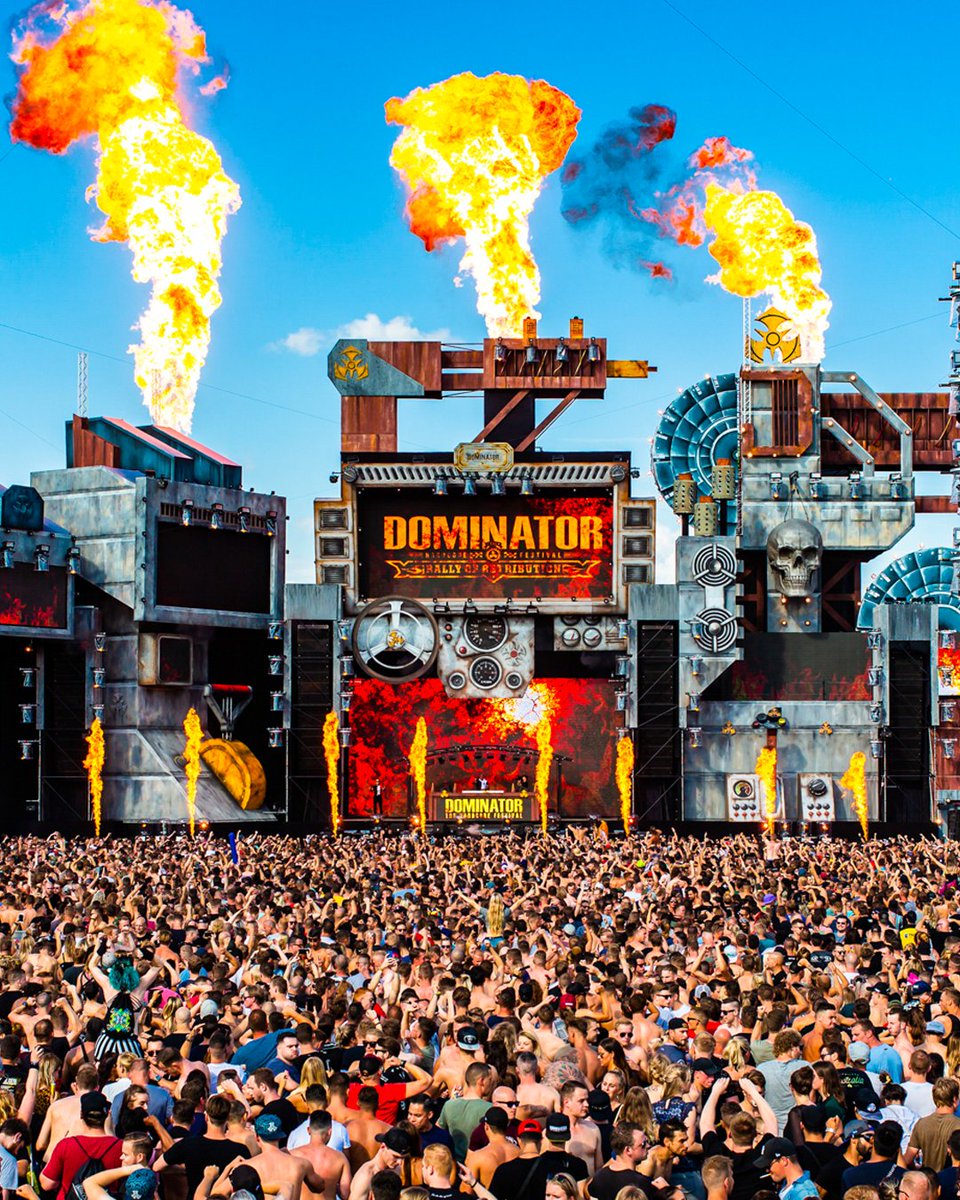 𝐀𝐑𝐓𝐈𝐒𝐓𝐒 𝐏𝐎𝐒𝐓 𝐌𝐘𝐒𝐓𝐄𝐑𝐈𝐎𝐔𝐒 𝐏𝐇𝐎𝐓𝐎 𝐎𝐅 𝐃𝐎𝐌𝐈𝐍𝐀𝐓𝐎𝐑: “𝐖𝐄 𝐖𝐈𝐋𝐋 𝐏𝐑𝐄𝐕𝐀𝐈𝐋” 🔥

Angerfist, Mad Dog, Nosferatu and many others suddenly shared a picture of Dominator today. What are they up to..? 🧐

▶️ READ: hardcorenews.nl/en/artists-pos…