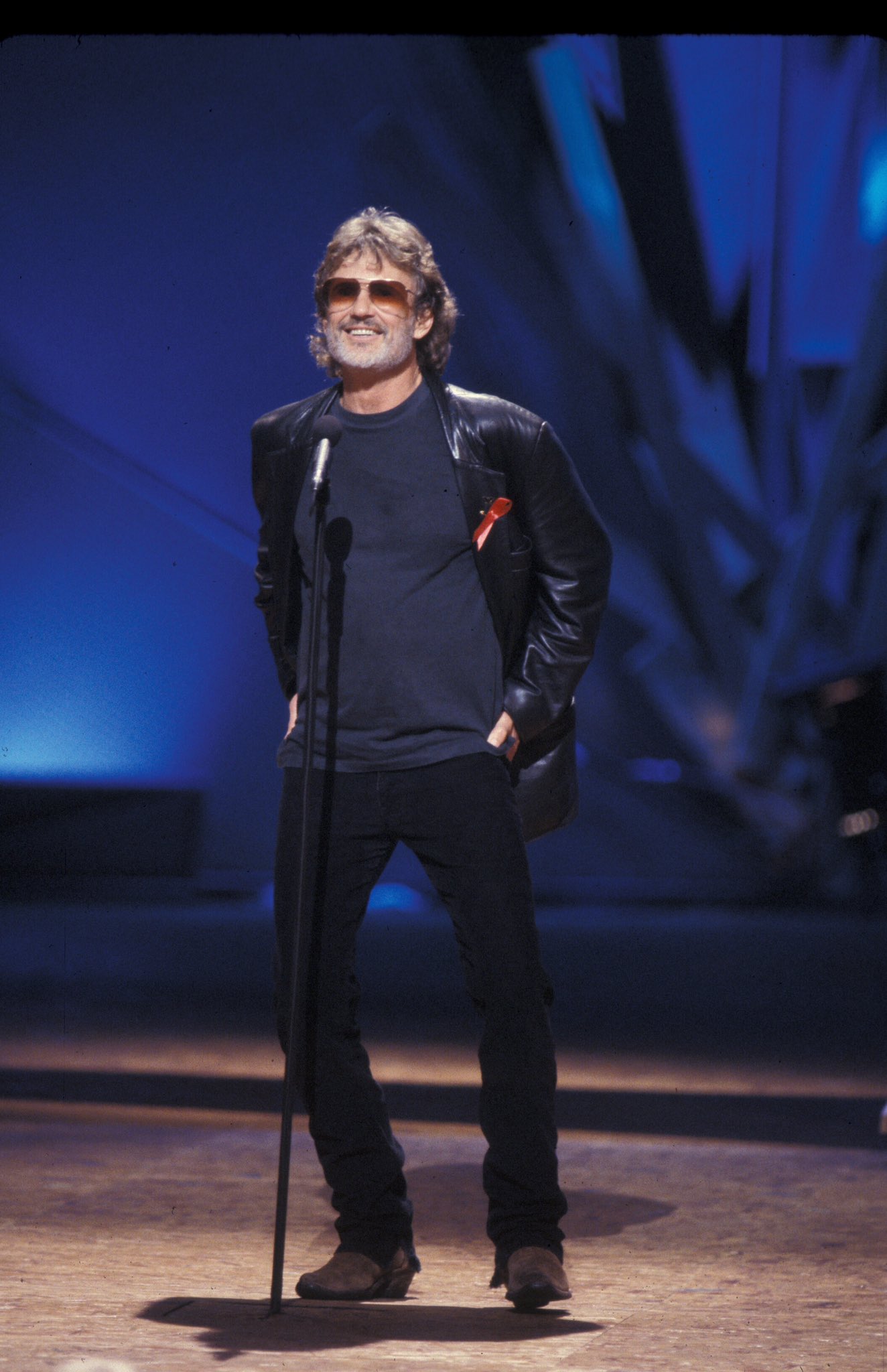 This legendary Highwayman turns 84 today! Be sure to wish Kris Kristofferson a happy birthday! 