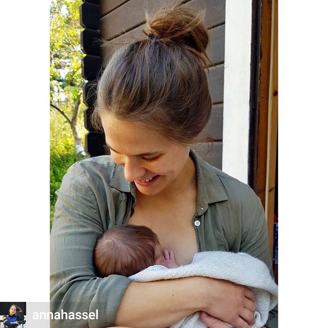 HardlineCurling's tweet photo. A big Hardline congratulations to @AnnaHasselborg and Mathias on the birth of their baby girl Mira! She is a beauty! Best wishes! 🍼👼🎉 https://t.co/7bc86fZzLC
