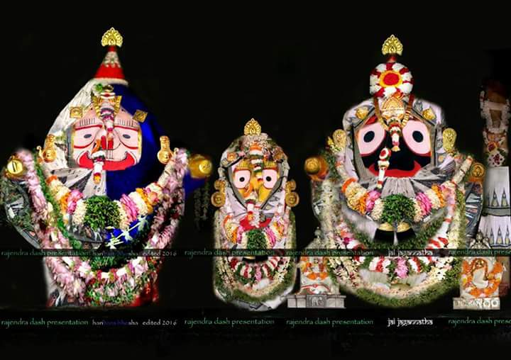 Puri Jagannath கருவறை இதுவே!கட்டணச் சேவை பெற்றுஅருகில் சென்று காண்க!எந்தவொரு வைதீக ஆகமமும் இன்றி,"காட்டு மக்கள் முறை"யில் தான் இருக்கும்!கைகள் கூட இருக்காது!பெரு விழிகள், கரும்பட்டை மரங்கள்!விஷ்ணு/கிருஷ்ணன் எ. சொல்லக் கூட முடியாது!ஆனால் சொல்ல வைக்கப்படுவீர்கள்!:)