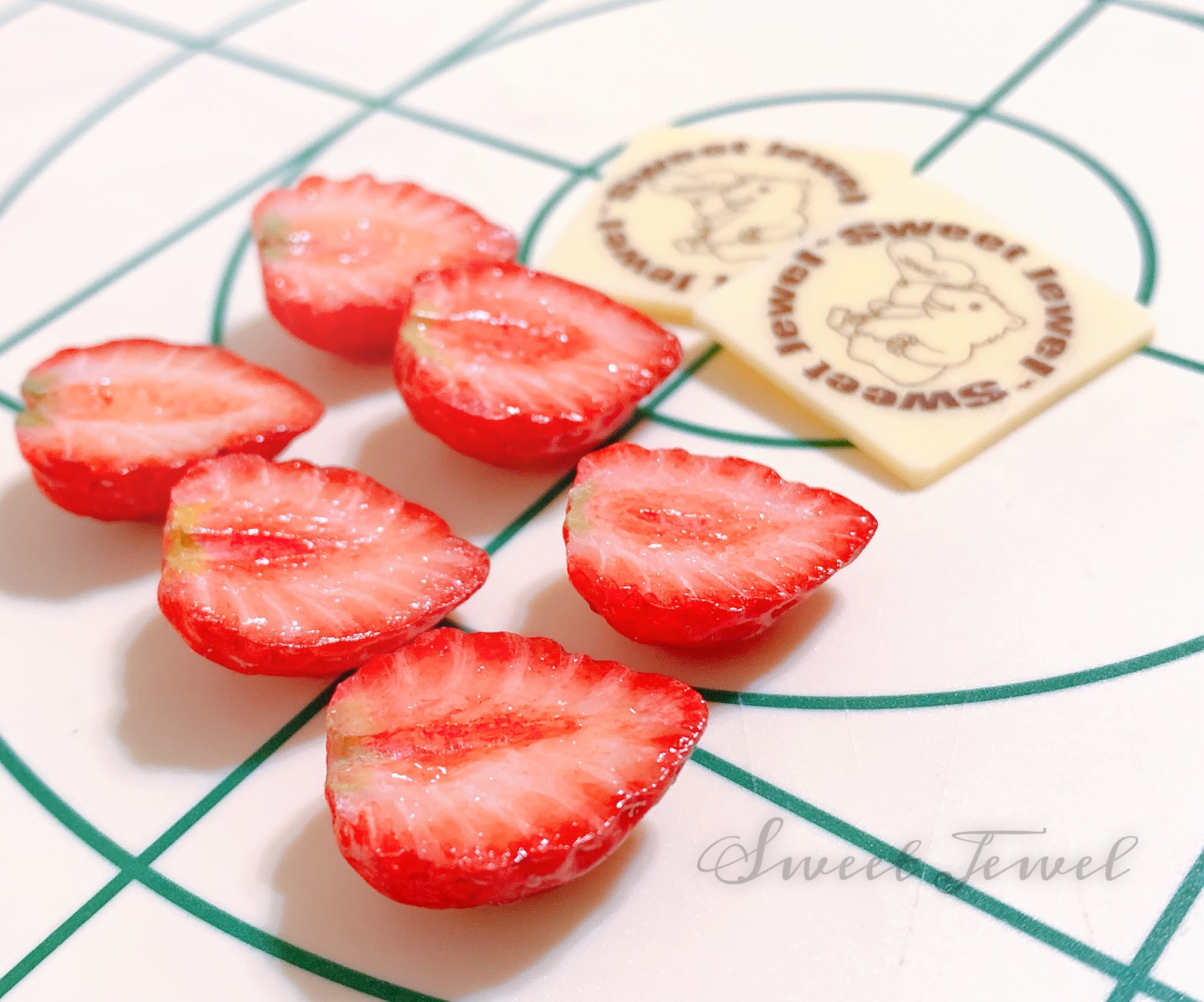 🍓 𝒌𝒊𝒚𝒐_𝑺𝒘𝒆𝒆𝒕 𝑱𝒆𝒘𝒆𝒍 🍓 on X: 