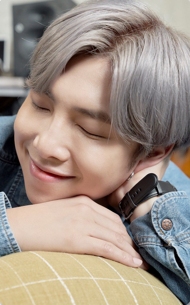 Purple_life___'s tweet photo. 준아 안온한밤💫 https://t.co/MGneOHat1Y