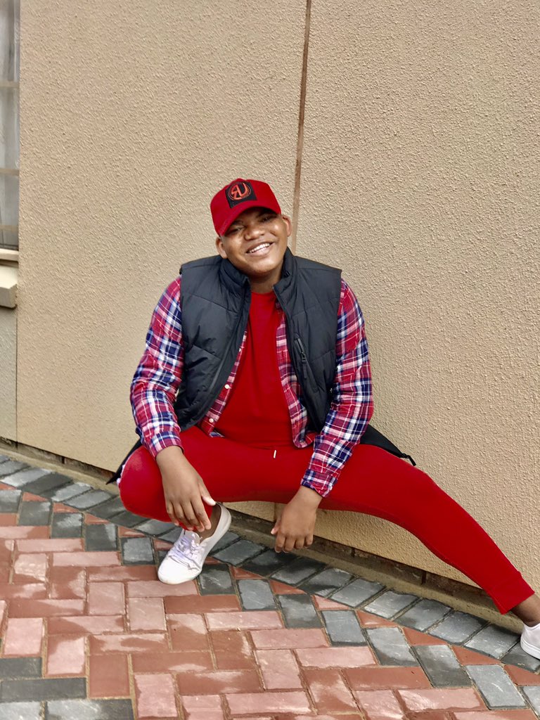BogatsuKenosi's tweet photo. #NeverEndingLevelOfConcern #loveliveshere #selflove #lovelyness #follow #followforfollow #lgbtqi #gayboy https://t.co/que2hK7Tp7