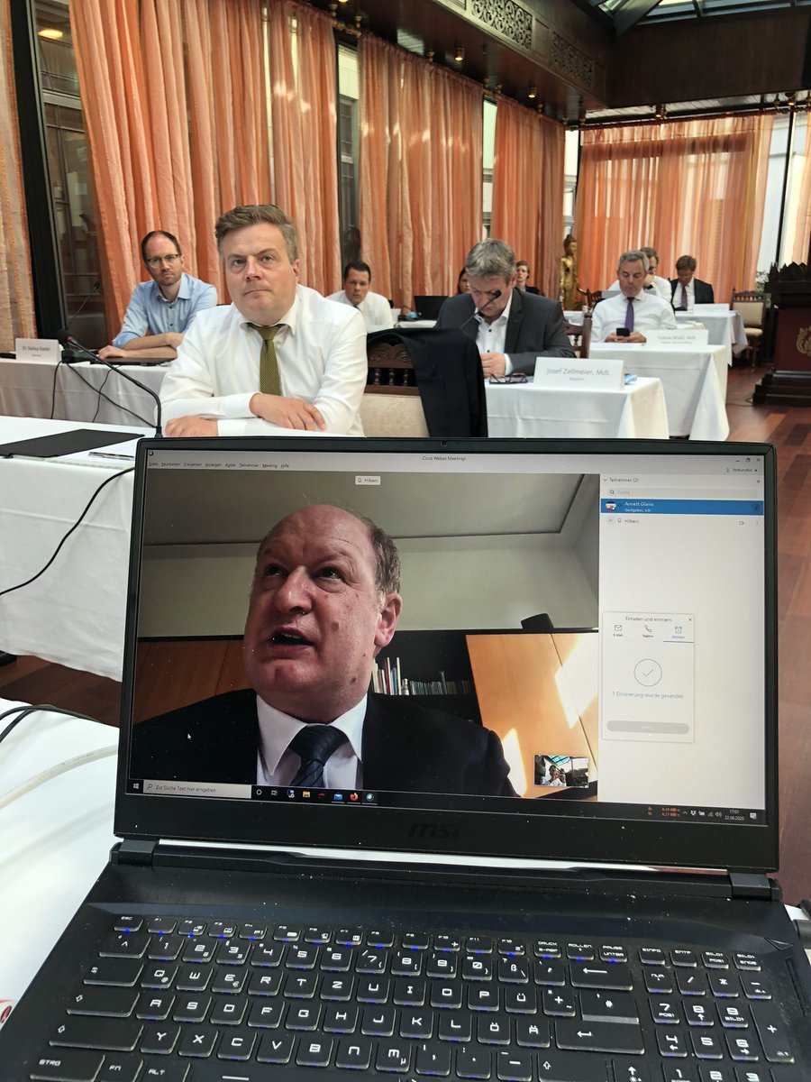 MikeMohring's tweet photo. Live aus Hannover Finanzminister Reinhold #Hilbers bei der #Finanzsprecherkonferenz. Wir sind uns einig 👉 wir müssen in D schnell zu strukturell ausgeglichenen Haushalten zurückkehren und die #Schuldenbremse auch nach #coronavirus durchtragen. #fvkcducsu https://t.co/WEavEOg75R