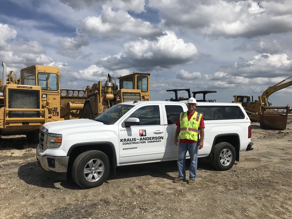 Kendall_Kolb's tweet photo. Meet John McLees, our @krausanderson Superintendent at the new Racine Honda. Earthwork continues with a November completion date in sight.  Thank you for all of your work John! #KABuilds #Construction #Hondadealership #cardealership https://t.co/I6PPUYSWvZ