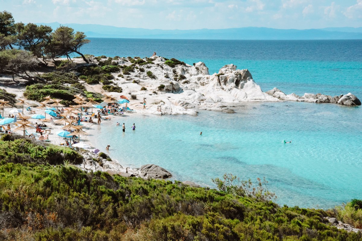 urban_wanders's tweet photo. Here are the top 25 beaches in #sithonia, #halkidiki! 🌞🏖️🩴

#visithalkidiki #beach #summer #visitgreece #discovergreece #summer2020 https://t.co/KYJXpBIDYG https://t.co/GZgcCZYpCT