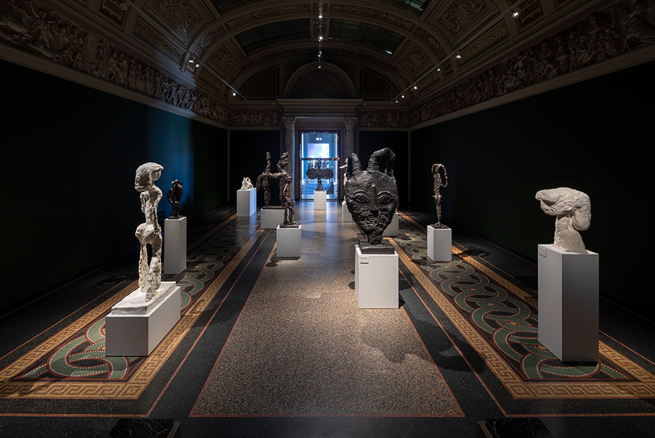 artdaily's tweet photo. The Glyptotek presents a series of new bronze sculptures and plaster works by Tal R https://t.co/wPEIK5PYHU #Glyptotek #bronzesculptures #plasterworks #TalR #art #newspaper https://t.co/dJB1l9tYIX