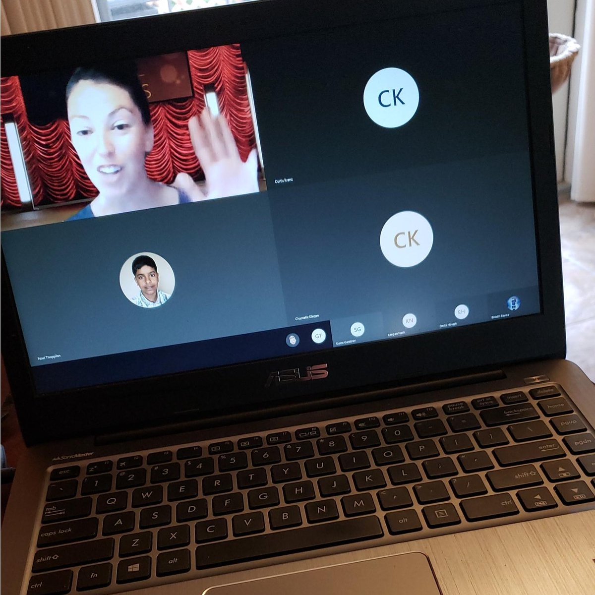 ECS Room 13 tweet media