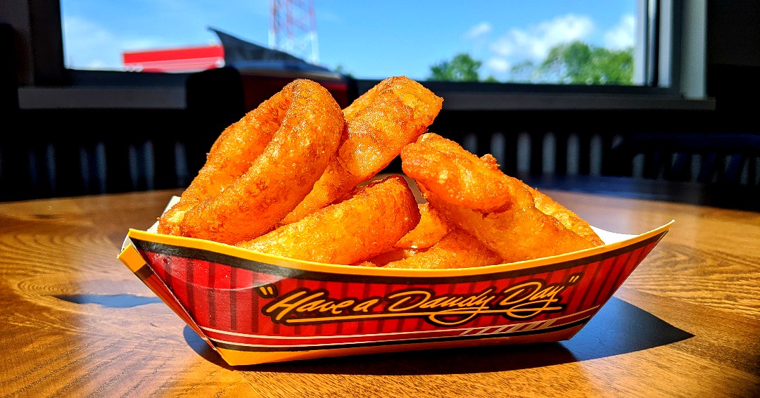 DandyMiniMarts's tweet photo. Happy National Onion Ring Day!
Come celebrate with us.
It's #dandytime #mmmdandy #godandy #nationalonionringday #kiosk #appetizer https://t.co/p2CpnnEqEn