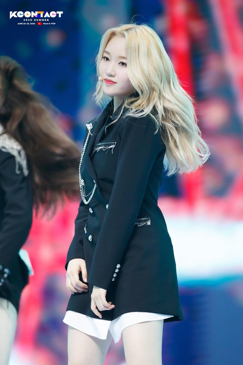 store_yehet's tweet photo. KCON:TACT 2020 SUMMER DAY1 - LOONA
#LOONA #KCONTACT #KCON #KCON2020 #KCONTACTDay1 https://t.co/ouRuhGUnsY