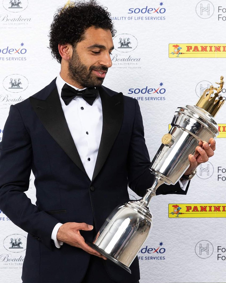 gladiadores70's tweet photo. Tres años mágicos de @MoSalah con los rojos
#mosalah #salah #liverpool #liverpoolfc #teamliverpoolfc #PremierLeague #championleague #EuropaLeague #lfc #leyenda https://t.co/GPP3mZ5mRU