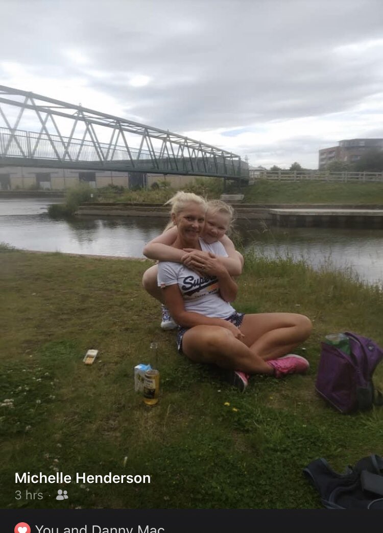 MacChannie's tweet photo. @Newlands_PS Poppy cycled all the way to Leeds to day 🚲🌈 https://t.co/jVfwdGbwMb