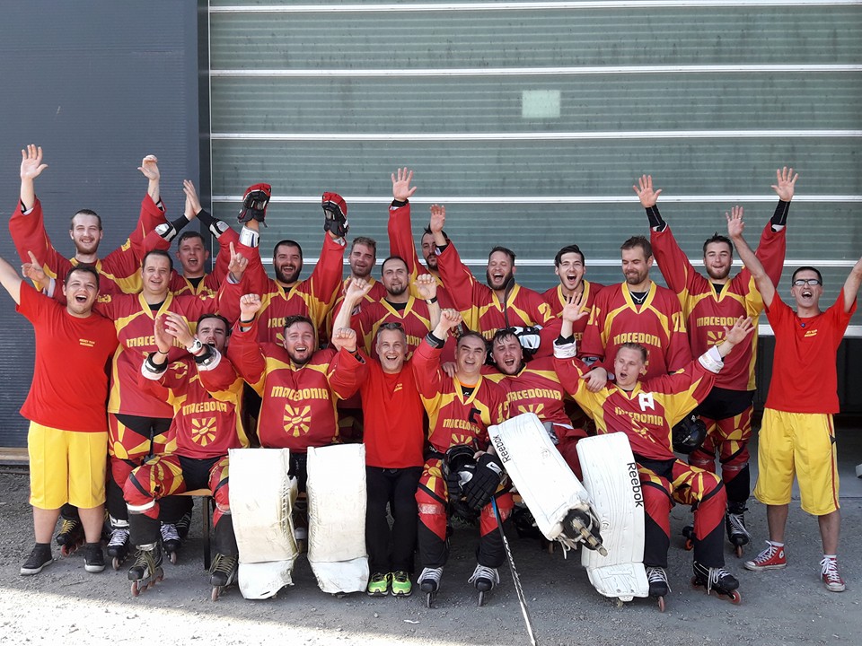 Flashback: 22 june 2016. #Macedonia #hockey team celebrates first victory on a official <a href="/IIHFHockey/">IIHF</a> event. Inline European qualification, in Steindorf #Austria 2016 youtube.com/watch?v=R6QwYf…