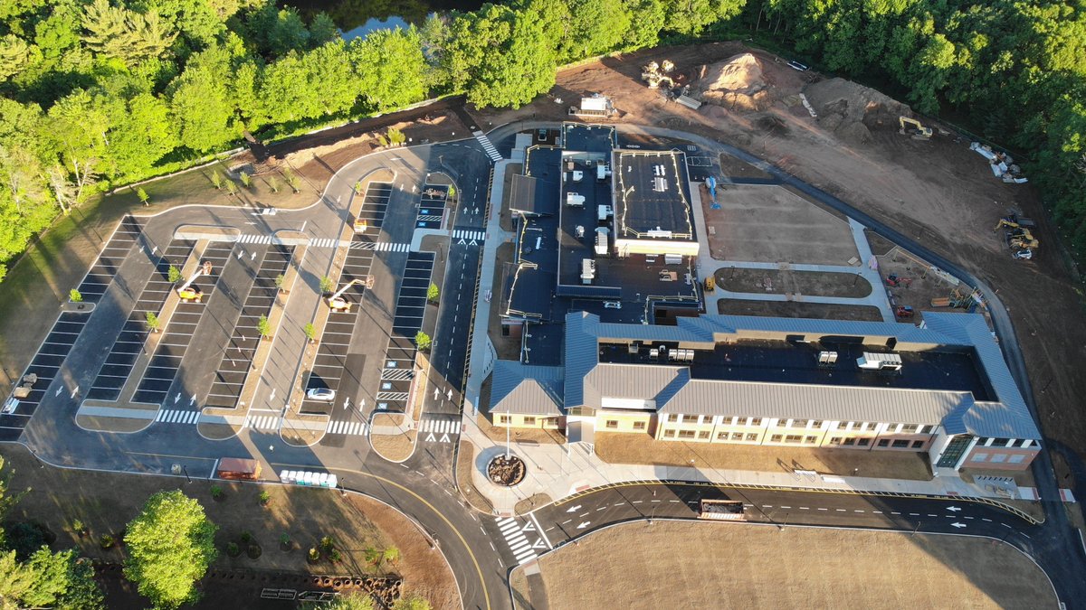 MPNarchitects's tweet photo. Great aerial photos of the new Philip R. Smith and Eli Terry Elementary Schools  in @SouthWindsorCT Connecticut (photos courtesy @GilbaneNewEng). https://t.co/SDsZwQ0Znj
