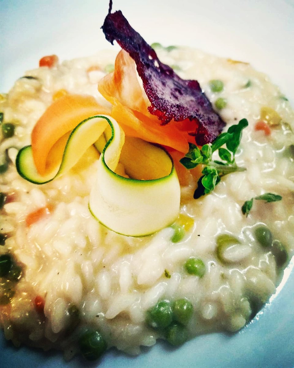 alebaronez's tweet photo. Riso e sorrisi @lacasadeimirtilli 
#catering #milano https://t.co/9kIRqjCu6r