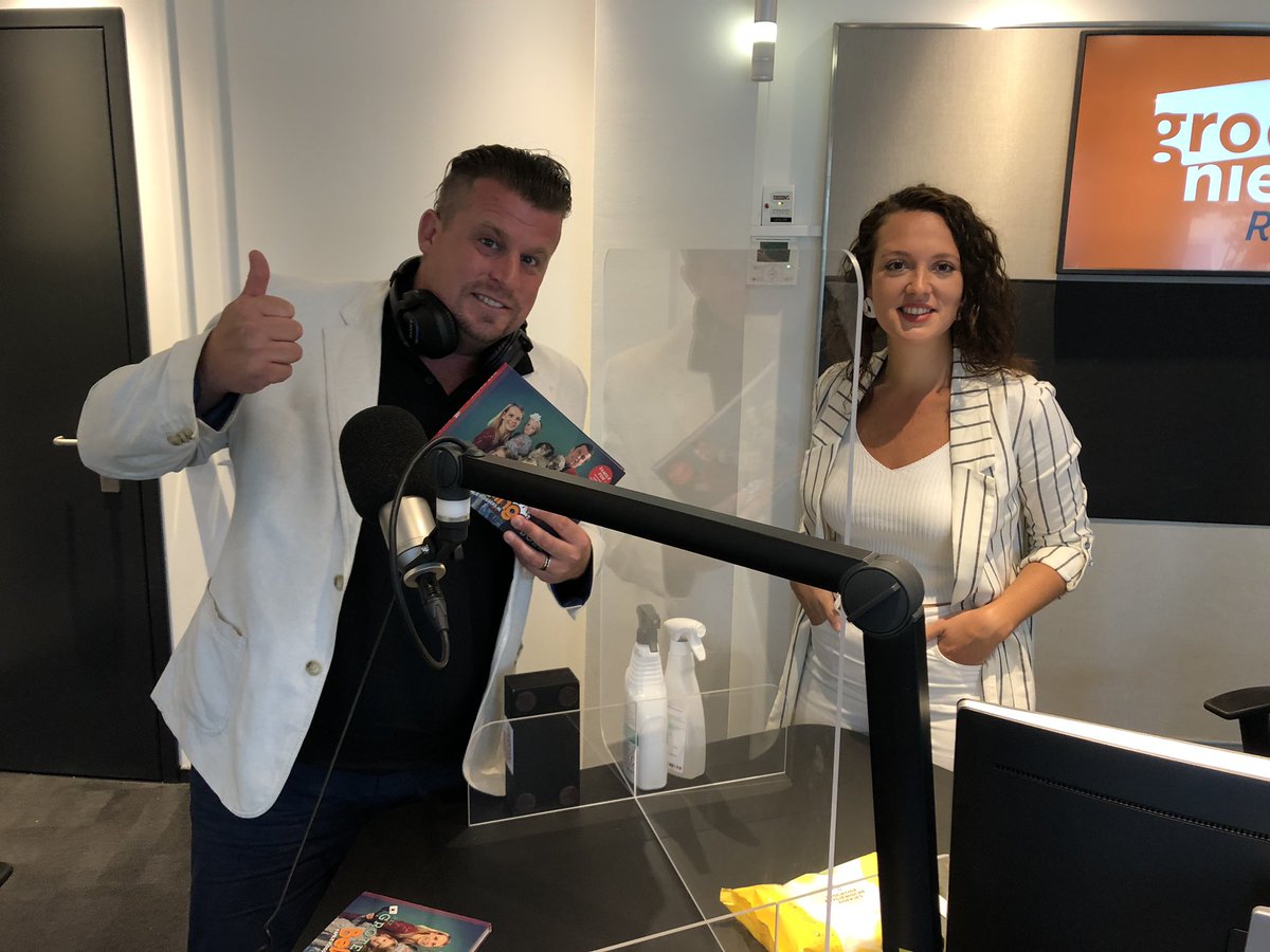 Hij had niet gedacht ooit een familieman te worden, maar nu is Daniël Bellinga <a href="/BellingaInt/">Daniel Bellinga</a> de bekendste vloggende vader van Nederland. Mooi om te horen hoe hij en vrouw Fara hun liefde voor elkaar, de kinderen en God laten zien aan zo’n groot publiek! 
grootnieuwsradio.nl/media/christel…