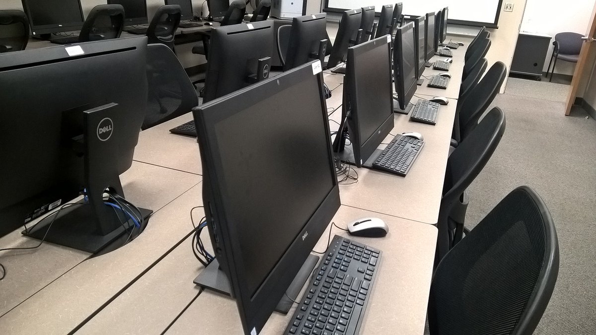 educacyl's tweet photo. La Consejería de Educación invertirá más de 8,2 M€ en 251 obras de reforma en centros docentes este verano 
https://t.co/wJ0nKI5993 https://t.co/0UP6yh1DME