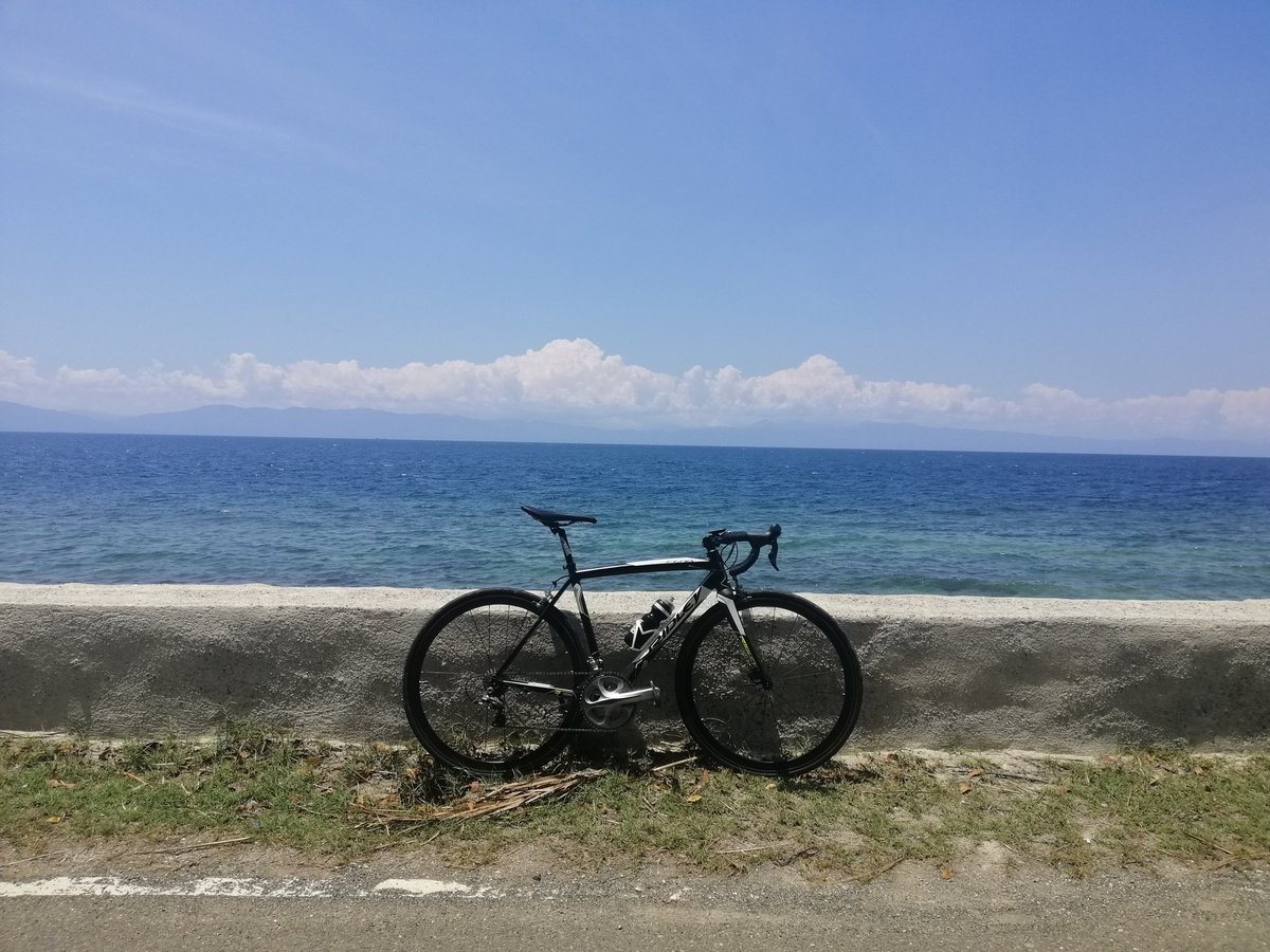 lancemil_'s tweet photo. Happy Birthday to my baby Ridley its been exactly one year since we have been together on our rides. So many memories with you 🥺
#lancetheflash
#fizik
#kaskhelmets
#ridleybikes https://t.co/Fmug1X8pcR