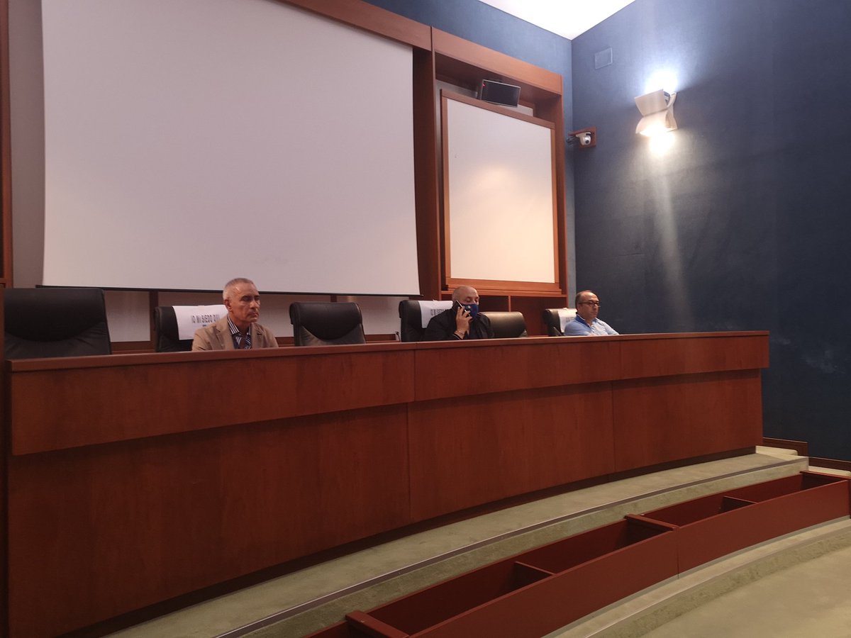 LoiudiceSaverio's tweet photo. #22 #giugno #2020 presso il #formedil di #Bari si è svolto il consiglio territoriale della #fenealuil di Bari @FENEALUIL_ @FrisennaP @FrancoPappolla @BEPPE_FERRULLI @uilpuglia https://t.co/V6veB4uHUl