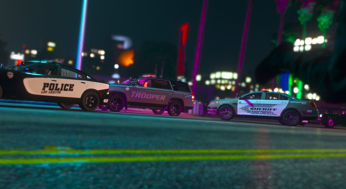 lifetimerp's tweet image. LifetimeRP is always releasing new and custom features. Check out a few of the new police vehicles. #GTAV #LosSantosLife #GTAServer